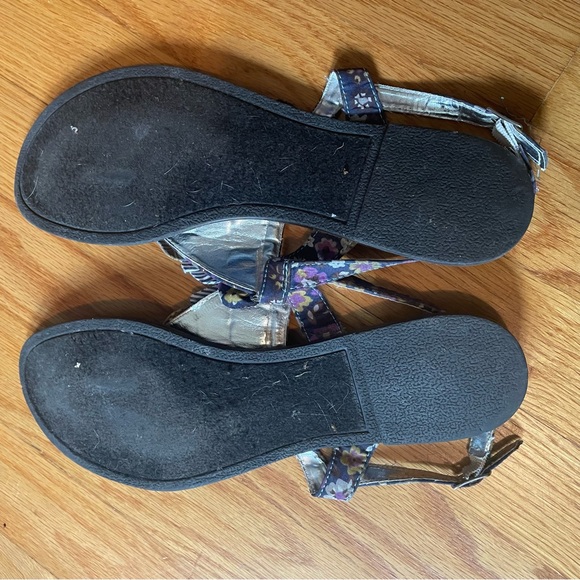 CLOSET CLOSING Steve Madden Maggie Sandals - Picture 3 of 4